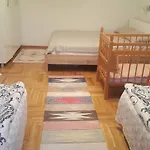 Casa de Férias Vikendica Ahatovici