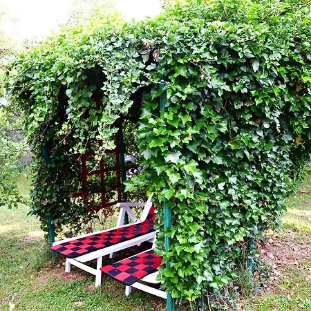 Vikendica 別荘 Ahatovići