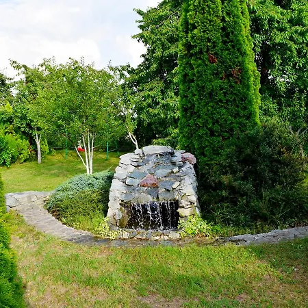 Vikendica * Ahatovici