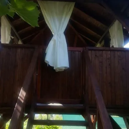 Vikendica Holiday home *